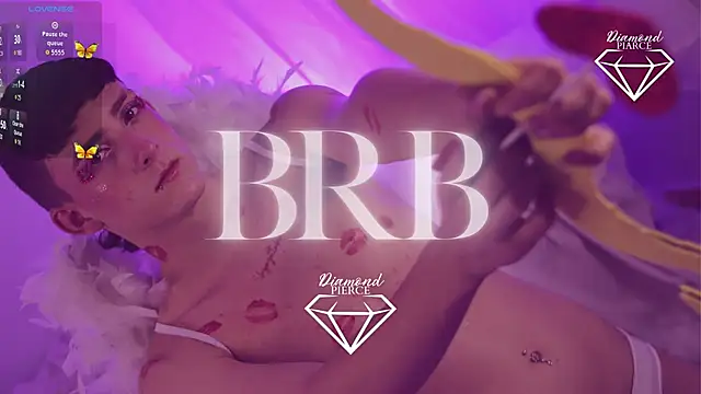 Snapshot of Diamond_Piarce chatting on 10/19/25, 03:51 Diamond Piarce online show from 10/19/25, 03:51