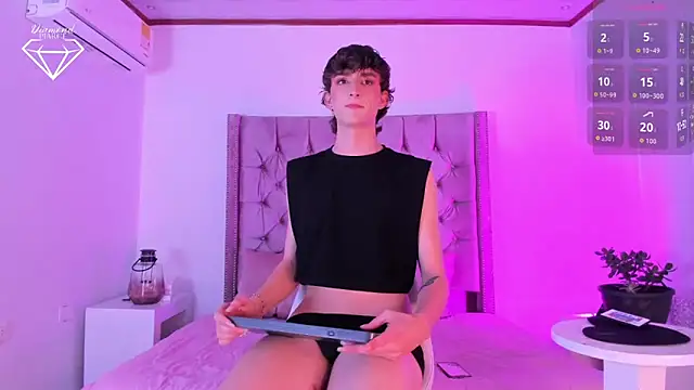 Diamond Piarce online show from 02/07/26, 04:38