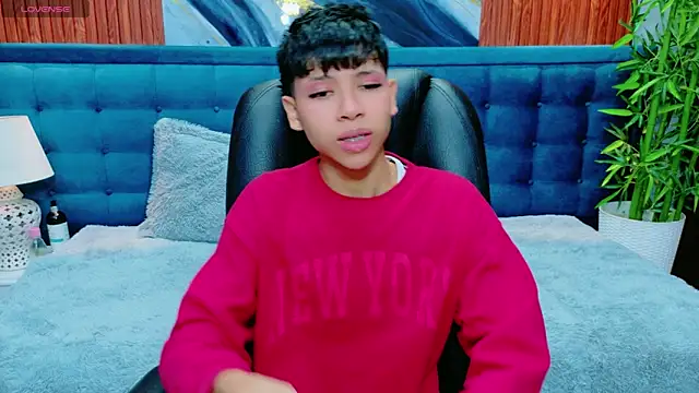 Snapshot of dilan_911 chatting on 03/18/26, 06:44 dilan 911 online show from 03/18/26, 06:44