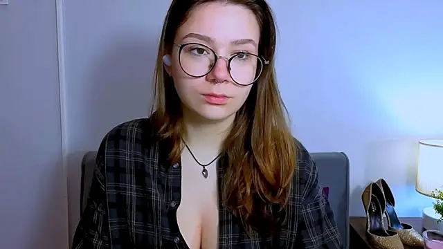 Snapshot of KatySensualy chatting on 03/08/26, 06:28 KatySensualy online show from 03/08/26, 06:28