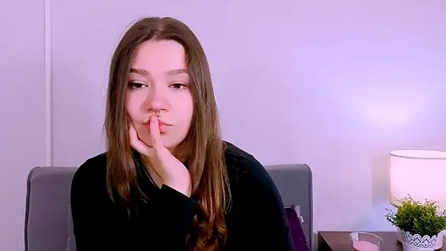 Snapshot of KatySensualy chatting on 04/12/26, 06:18 KatySensualy online show from 04/12/26, 06:18