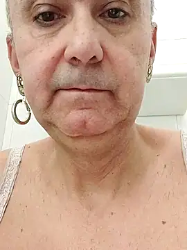 Emily de Carla online show from 12/16/25, 07:24