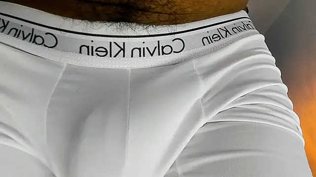 latinhotmuscle online show from 04/14/26, 07:47
