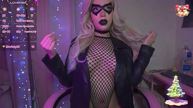 Snapshot of victoriabb28 chatting on 11/03/25, 02:35 victoriabb28 online show from 11/03/25, 02:35