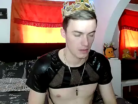 Snapshot of Ken_bigcock77 chatting on 11/25/25, 03:23 Ken bigcock77 online show from 11/25/25, 03:23