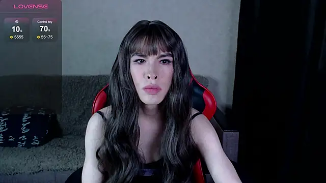 Snapshot of OliviaBoyd chatting on 10/01/25, 09:04 OliviaBoyd online show from 10/01/25, 09:04