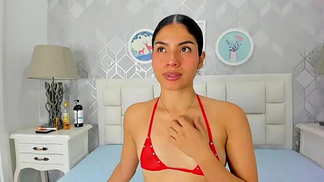 naia cox online show from 04/14/26, 03:45