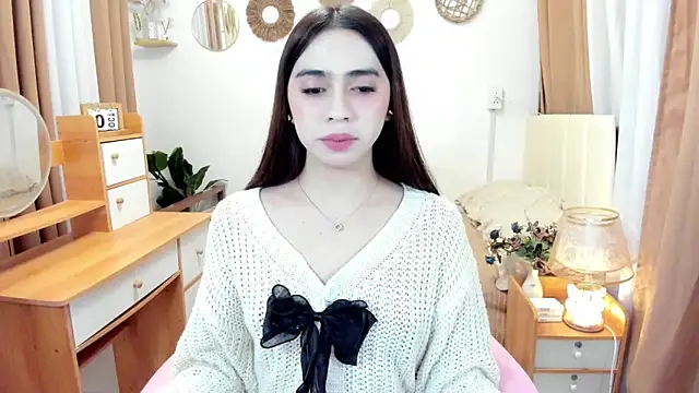 Snapshot of joyfulmartinaa chatting on 10/15/25, 05:13 joyfulmartinaa online show from 10/15/25, 05:13