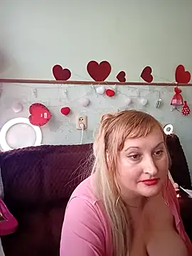 XHelenaX90 online show from 02/08/25, 11:22