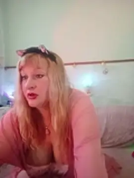 XHelenaX90 online show from 03/31/26, 01:00