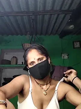 Hot-ilaiy online show from 09/08/25, 02:27