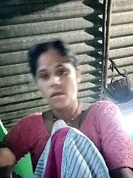 Hot-ilaiy online show from 09/10/25, 12:32