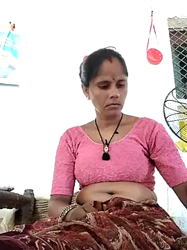 Hot-ilaiy online show from 09/25/25, 03:54