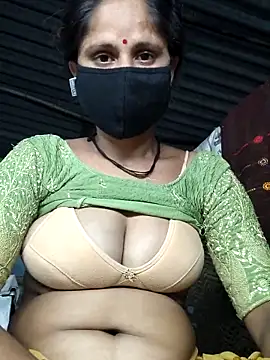 Hot-ilaiy online show from 10/07/25, 02:14