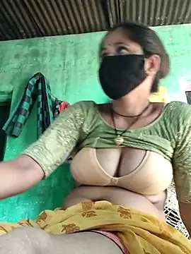 Hot-ilaiy online show from 10/08/25, 03:48