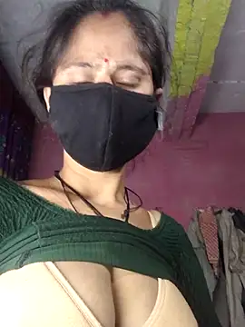 Hot-ilaiy online show from 12/01/25, 10:37