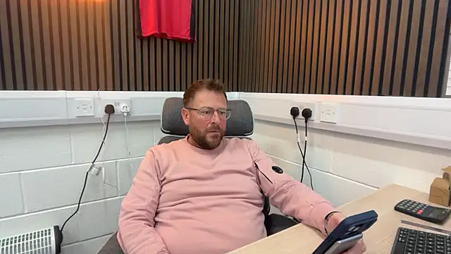 Snapshot of bilf1978 chatting on 03/06/26, 07:49 bilf1978 online show from 03/06/26, 07:49