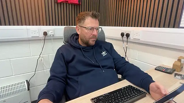 Snapshot of bilf1978 chatting on 03/17/26, 06:50 bilf1978 online show from 03/17/26, 06:50