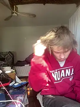 XanderOzzz online show from 02/13/26, 07:21