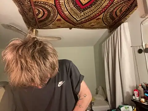 XanderOzzz online show from 04/01/26, 09:32