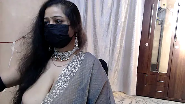 Snapshot of sexy_indianboobs chatting on 05/01/26, 11:48 sexy indianboobs online show from 05/01/26, 11:48