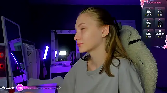 Snapshot of Ammi_bliss chatting on 10/11/25, 03:17 Ammi bliss online show from 10/11/25, 03:17