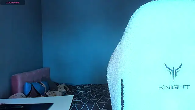 Snapshot of Ammi_bliss chatting on 11/16/25, 06:19 Ammi bliss online show from 11/16/25, 06:19