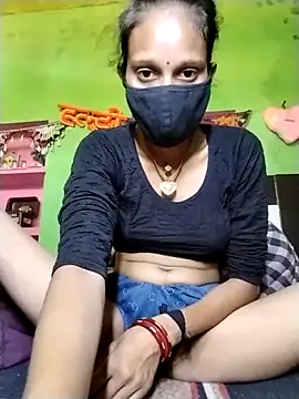 Snapshot of Punam_ji chatting on 03/09/26, 09:24 Punam ji online show from 03/09/26, 09:24