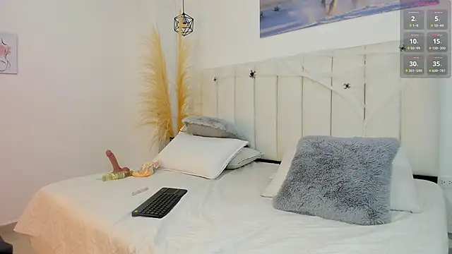 Dahlia rose96 online show from 10/24/25, 05:53