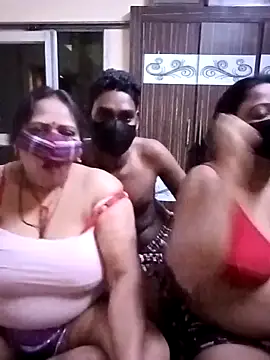 LoveOnStream online show from 02/17/26, 04:53