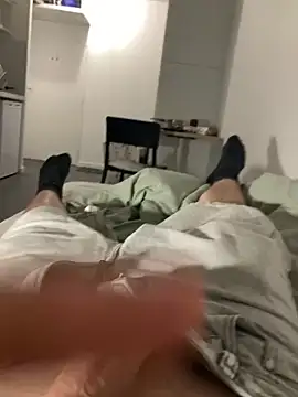 Loulou 2007 online show from 10/15/25, 07:25