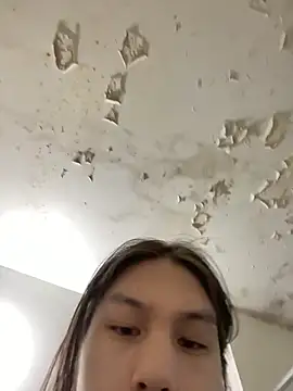 Snapshot of heytherepeoples717 chatting on 04/11/26, 12:53 heytherepeoples717 online show from 04/11/26, 12:53