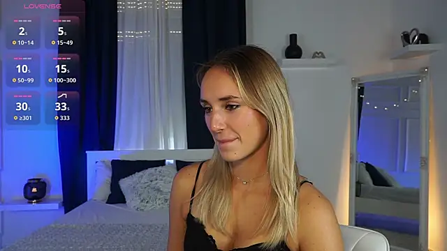 LenaaStar online show from 11/06/25, 02:29