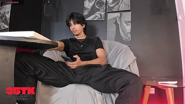 jett savage online show from 11/18/25, 03:05