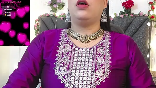 IndraKaur  online show from 02/12/26, 12:33