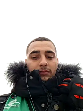 papisabroson online show from 12/04/25, 09:51
