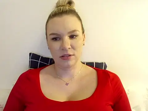 SadieBrilliance online show from 10/02/25, 06:15