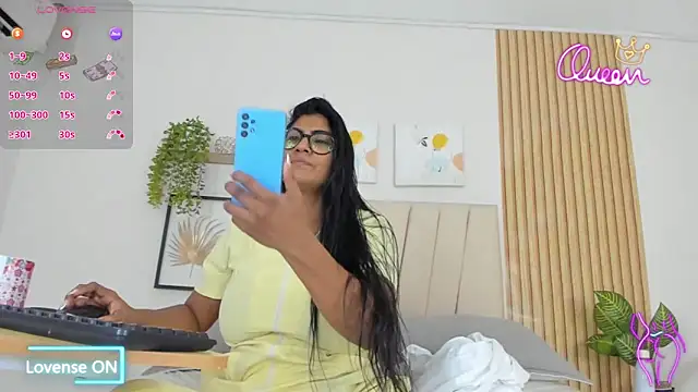 Snapshot of _Miaa_khalifa_ chatting on 06/12/26, 12:26 Miaa khalifa online show from 06/12/26, 12:26