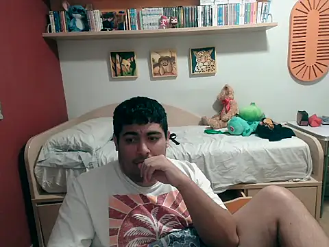 Snapshot of Martigato3 chatting on 09/23/25, 01:52 Martigato3 online show from 09/23/25, 01:52