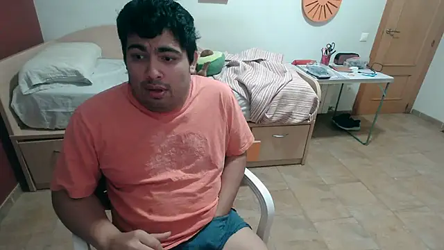 Snapshot of Martigato3 chatting on 10/23/25, 06:39 Martigato3 online show from 10/23/25, 06:39