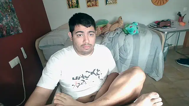 Snapshot of Martigato3 chatting on 11/05/25, 01:55 Martigato3 online show from 11/05/25, 01:55