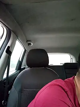 Snapshot of incenciousrage chatting on 10/15/25, 12:27 incenciousrage online show from 10/15/25, 12:27