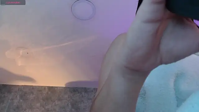 crystaldarliing online show from 03/22/26, 05:38