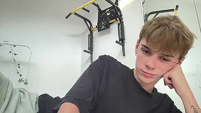 Milk Guy online show from 09/08/25, 02:49