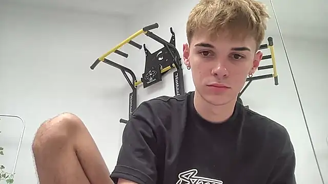 Milk Guy online show from 09/17/25, 08:16