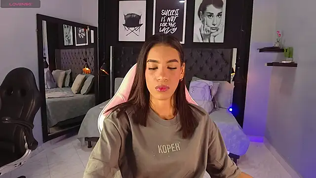 kitty collins  online show from 12/14/25, 11:37