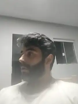 Snapshot of rafaelstorm90 chatting on 09/17/25, 08:38 rafaelstorm90 online show from 09/17/25, 08:38