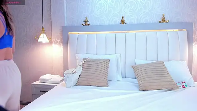 LinaLanm online show from 09/24/25, 04:05