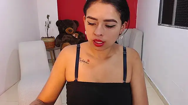 Snapshot of naia_sweetsex chatting on 09/29/25, 02:22 naia sweetsex online show from 09/29/25, 02:22