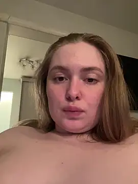 Snapshot of DeniMilkyyyyy chatting on 03/08/26, 02:04 DeniMilkyyyyy online show from 03/08/26, 02:04